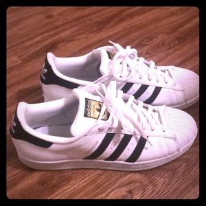 Adidas Superstar